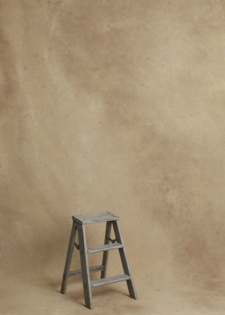 VERSATILE SUNBACKED STONE