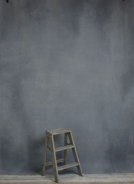 MEDIUM GRAY NOLA WALL