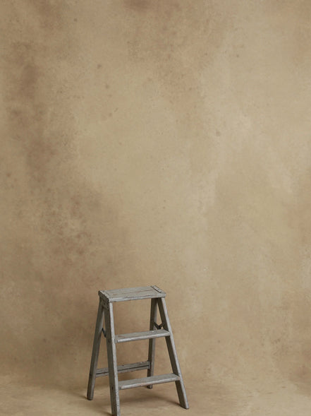 VERSATILE SUNBACKED STONE