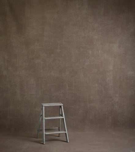 BROWN DISTRESSED WALL